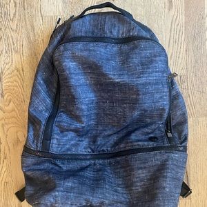 Lululemon City Adventurer Backpack Large 24L - Etched/Black (charcoal/grey).